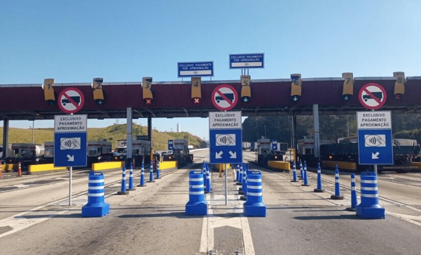 Desde o dia 1º de setembro, os motoristas que trafegam pelas rodovias Dutra (BR-116) e Rio-Santos (BR-101) passaram a pagar tarifas mais altas de pedágio.
