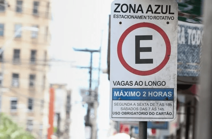 Atarifa da Zona Azul em São Paulo passou por um novo reajuste, afetando diretamente os motoristas que utilizam vagas de estacionamento nas ruas da capital paulista.