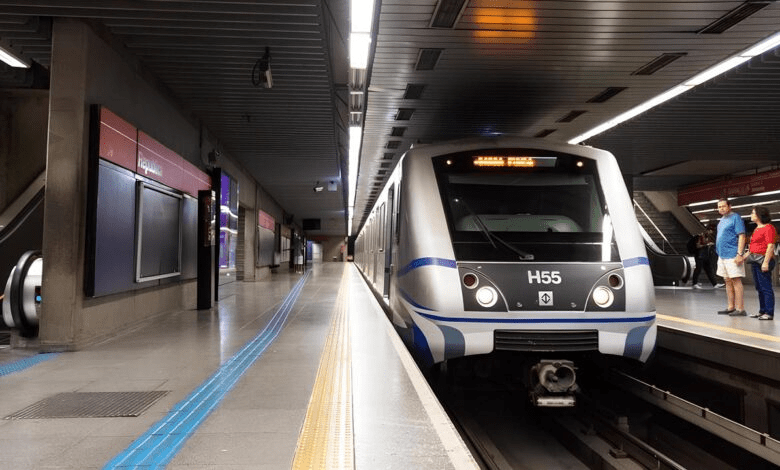 Os metroviários de São Paulo decretaram oficialmente o estado de greve após rejeição ao novo Plano de Carreira proposto pelo Metrô.