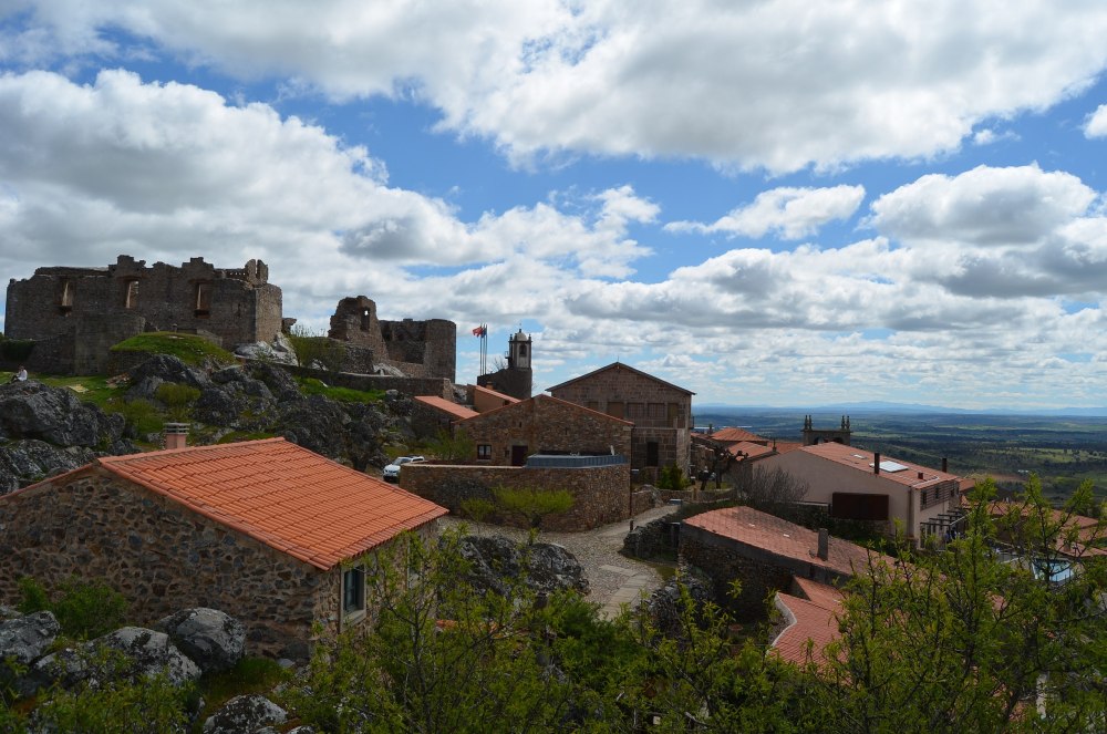 Castelo_Rodrigo_wikimedia_commons_Maia-1000x663 - Cuáles son los pueblos en Portugal cerca de España que la ONU Turismo reconoció como los más lindos del mundo