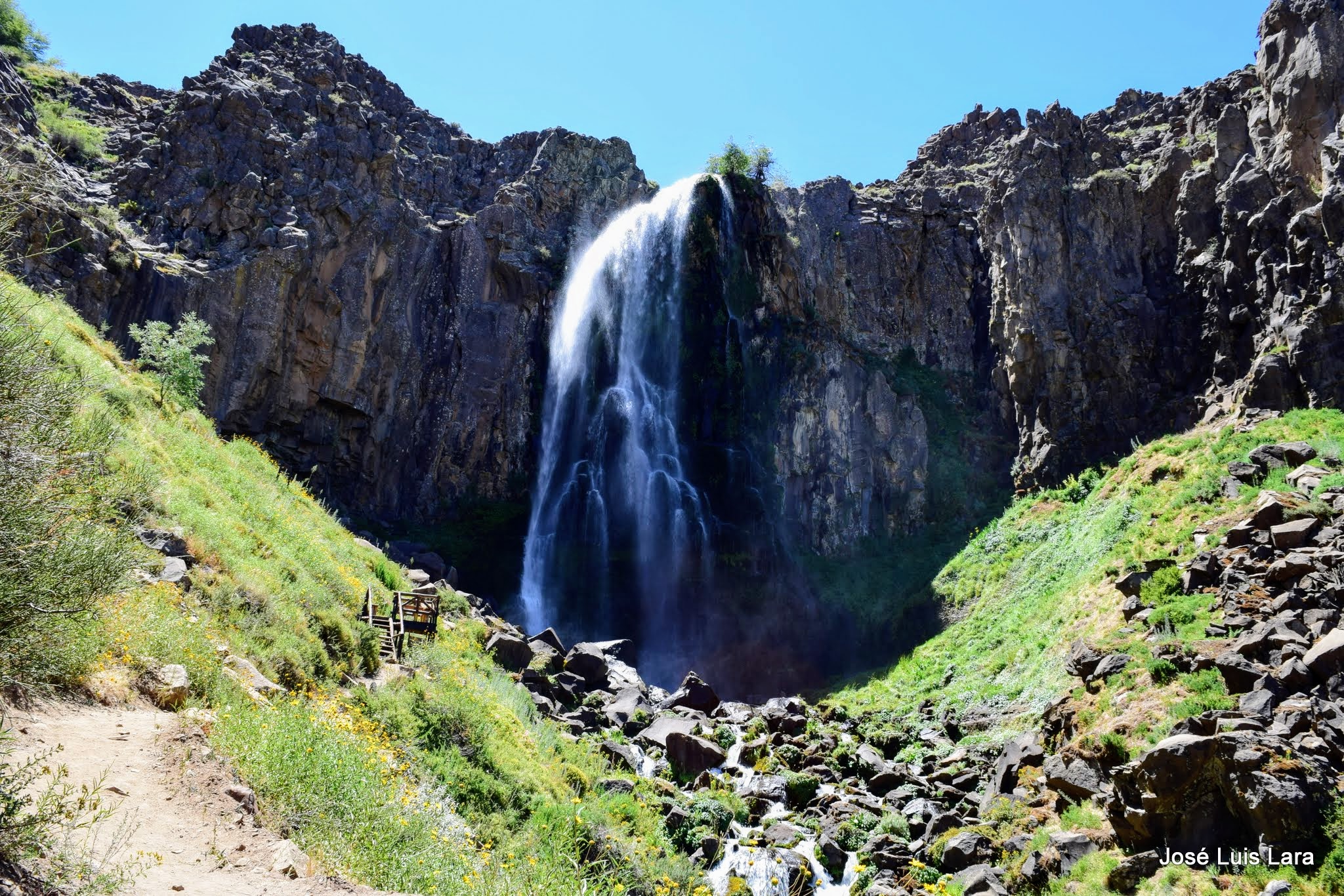 El hermoso pueblo del sur de Argentina que casi nadie conoce y está rodeado de maravillosas cascadas