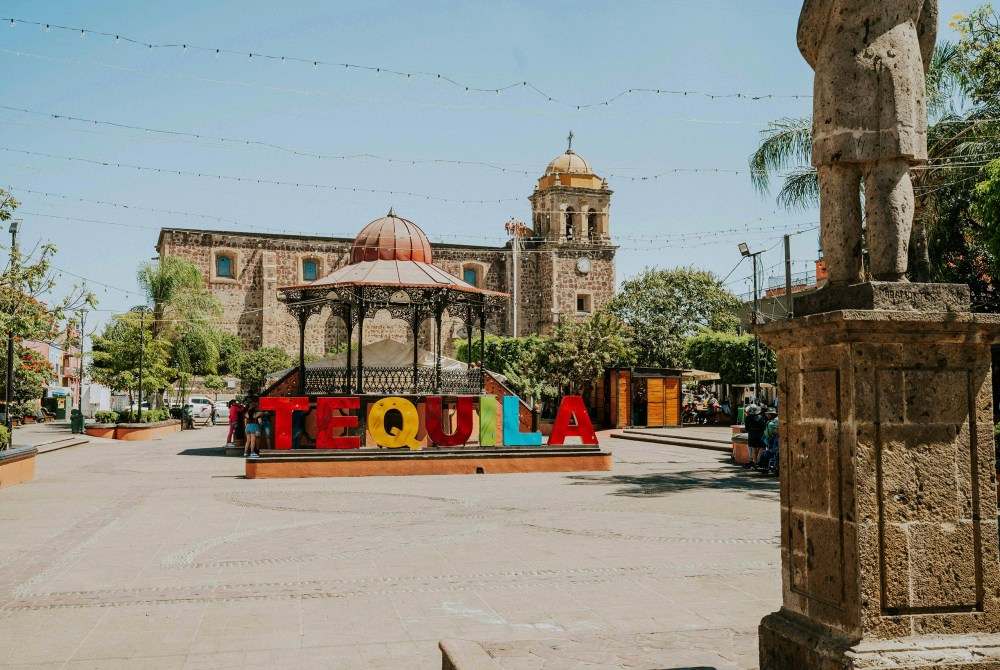 Tequila-1000x670 - Cuántos Pueblos Mágicos hay en Jalisco y cuáles son