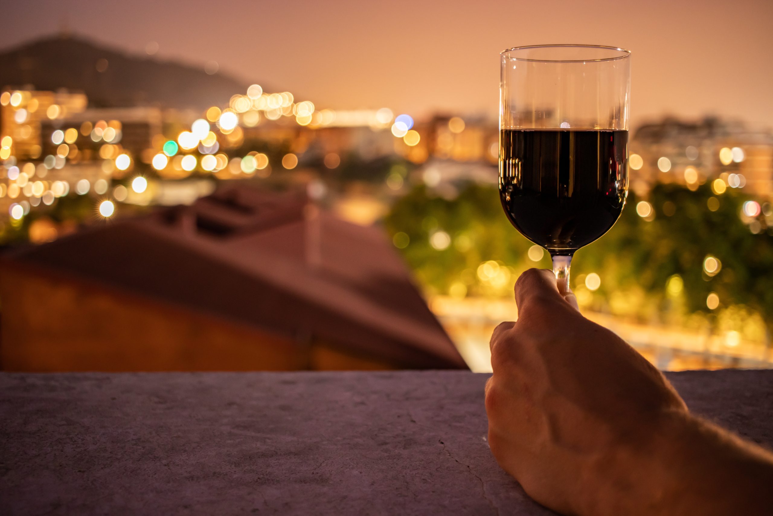 No es la Rioja: la Ruta del Vino poco conocida de España con exquisitos vinos y bodegas