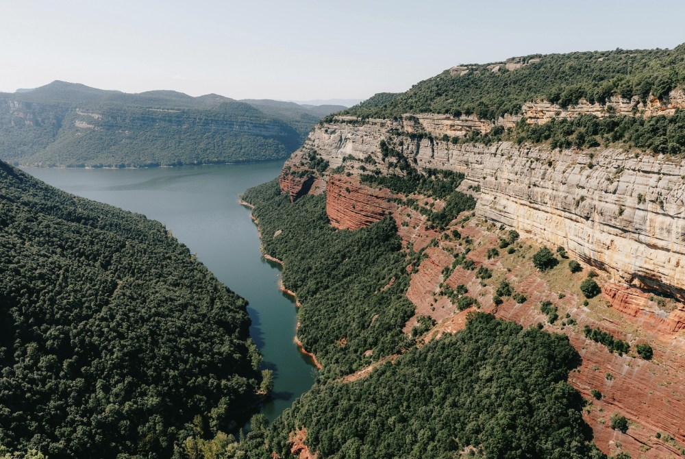 Tavertet-1000x670 - El impactante pueblo a pocos minutos de Barcelona con bonitos paisajes que es perfecto para una escapada con los niños