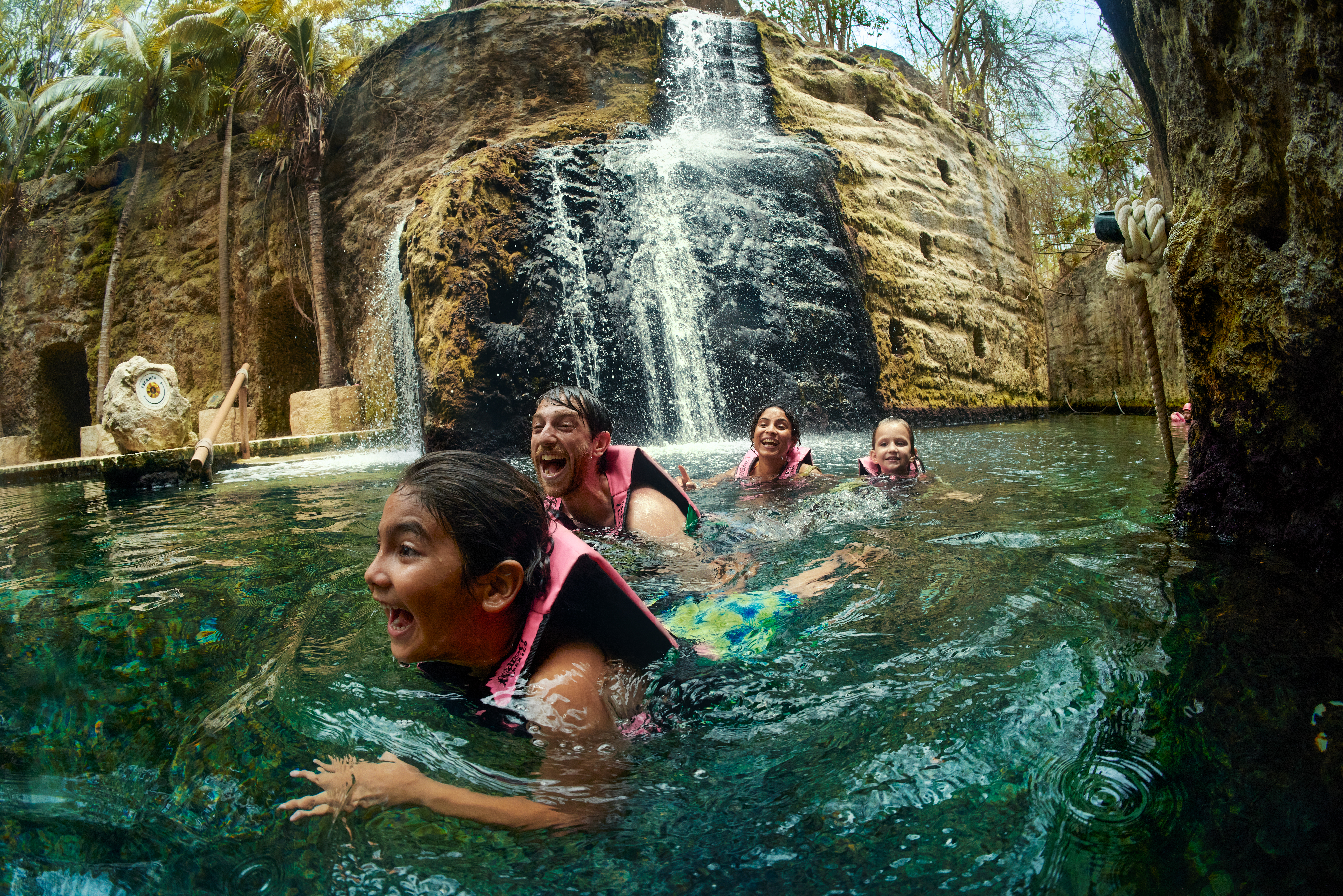 Una disculpa a tus recuerdos de viajes pasados, Xcaret promete superarlos todos este verano, Xorry!