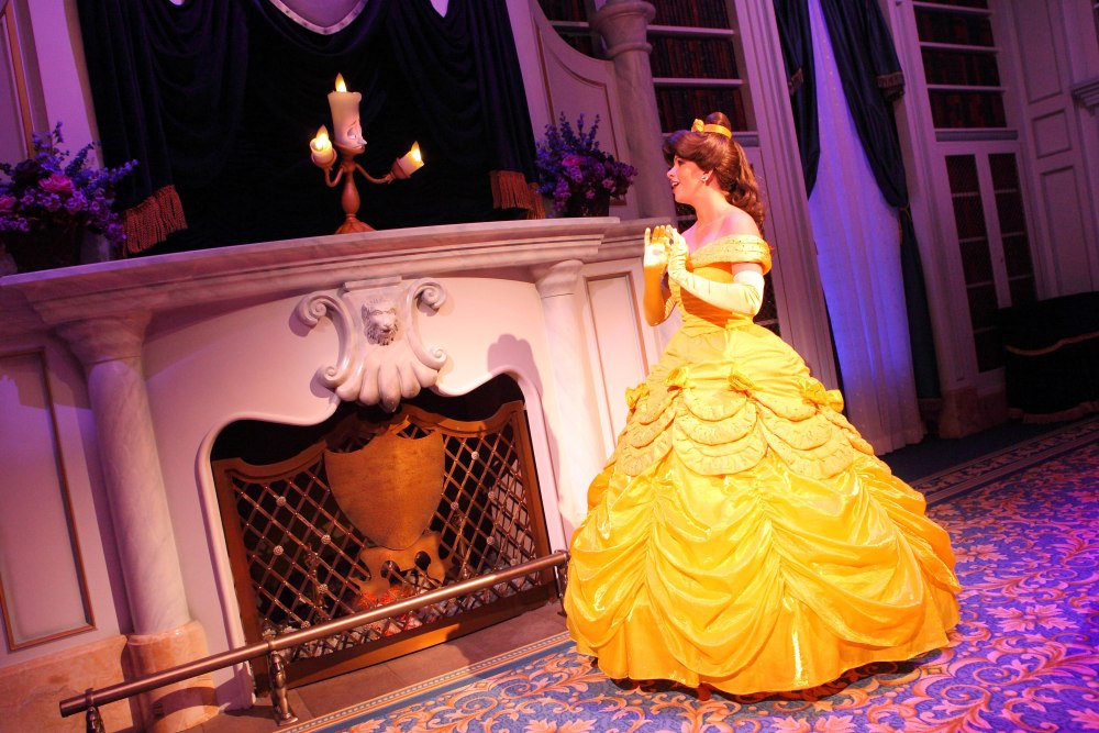 Bella-en-Magic-Kindgom-1000x667 - Las princesas de Disney que puedes conocer en Magic Kingdom