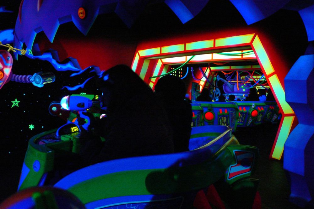 Buzz-Lightyear-Laser-Blast-1000x667 - Qué atracciones incluye el Disney Premier Access en Paris