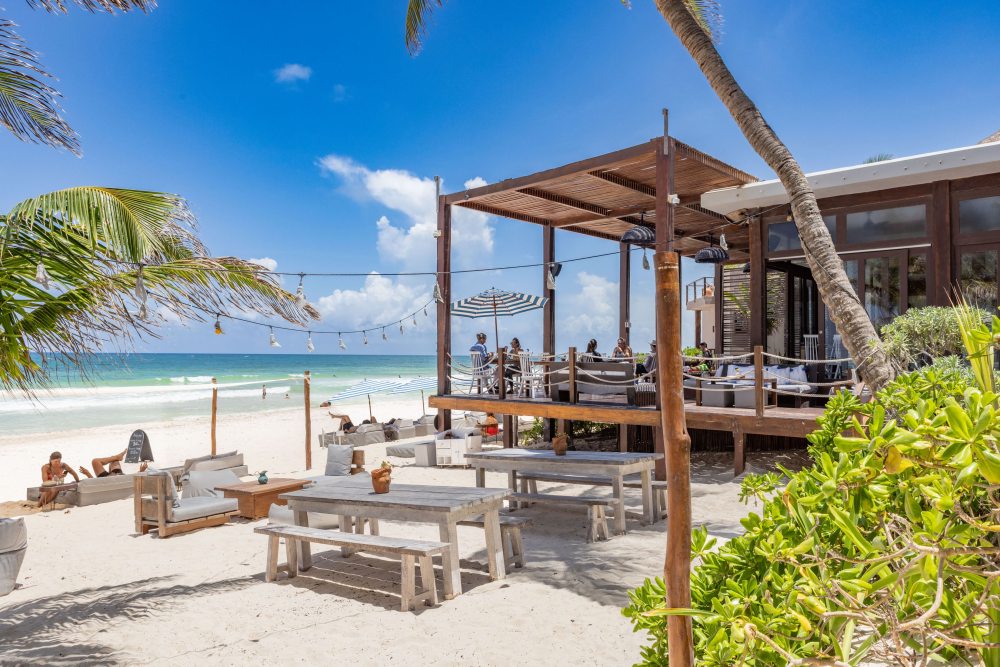 Lula-Restaurant-view--1000x667 - Bienestar, diversión y naturaleza en Lula Seaside Boutique Hotel