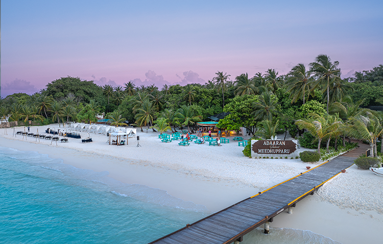 Copy-of-DRONE-10 - Adaaran Resorts: los resorts más exclusivos de las Maldivas para unas vacaciones llenas de aventura y lujo
