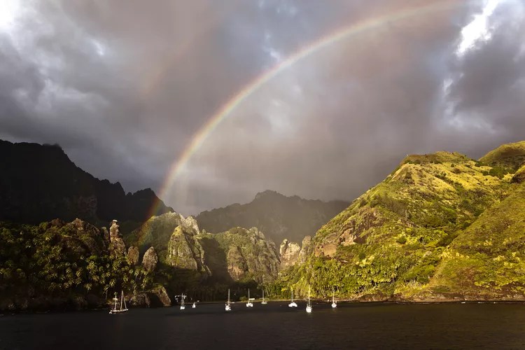 Estas islas inhóspitas del Pacífico Sur se ven mejor desde un crucero pequeño