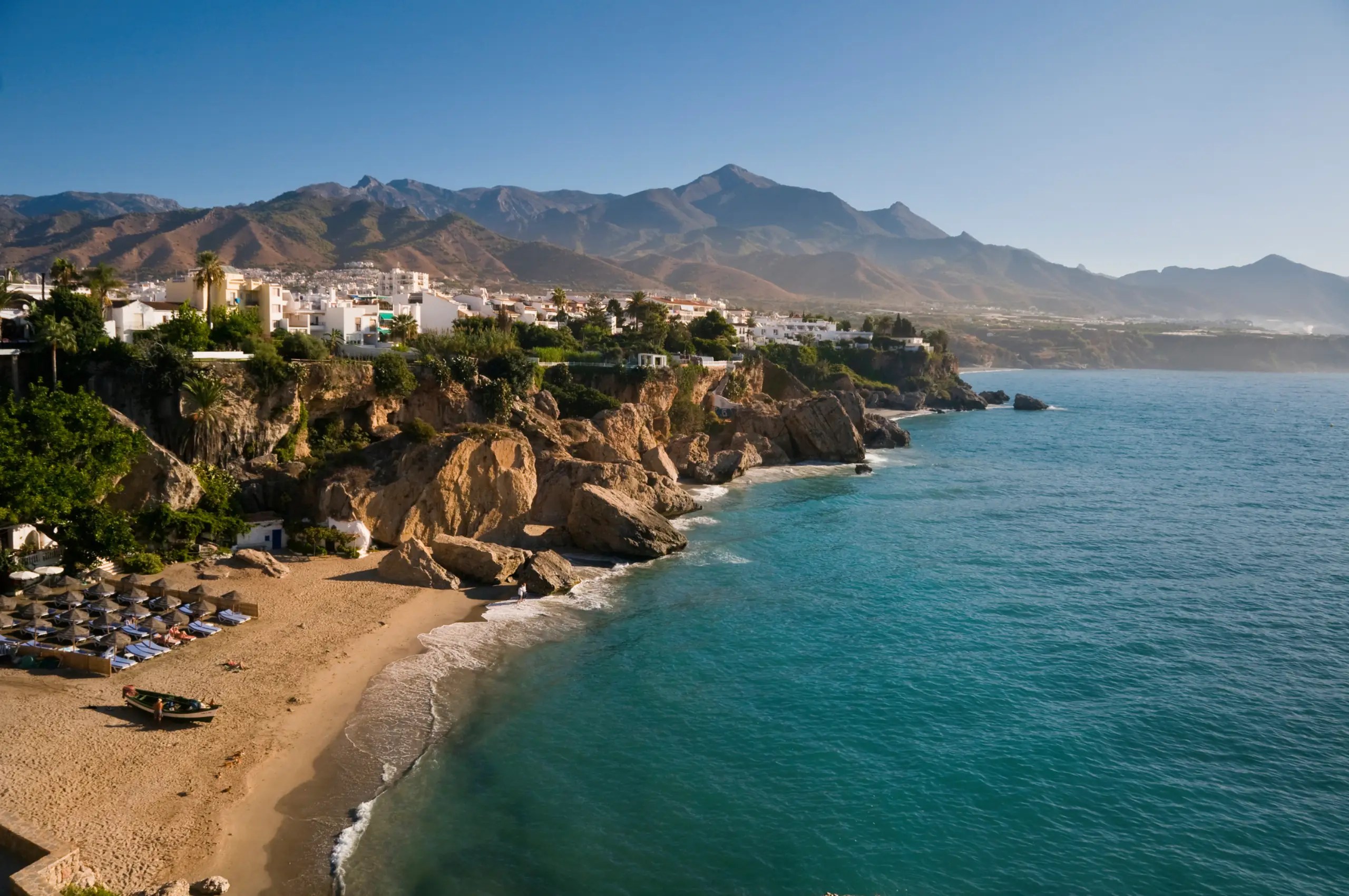 Costa del Sol: las playas que no te puedes perder este verano
