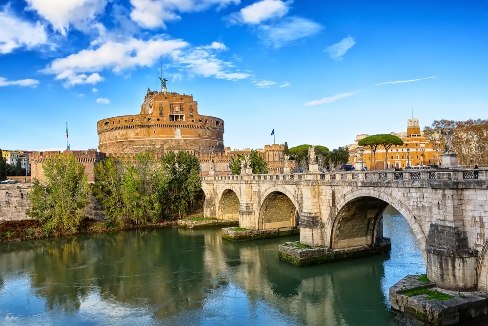 castillo-sant-angelo-roma-1000x667 - Vacaciones en Roma, todas las localizaciones reales de la película