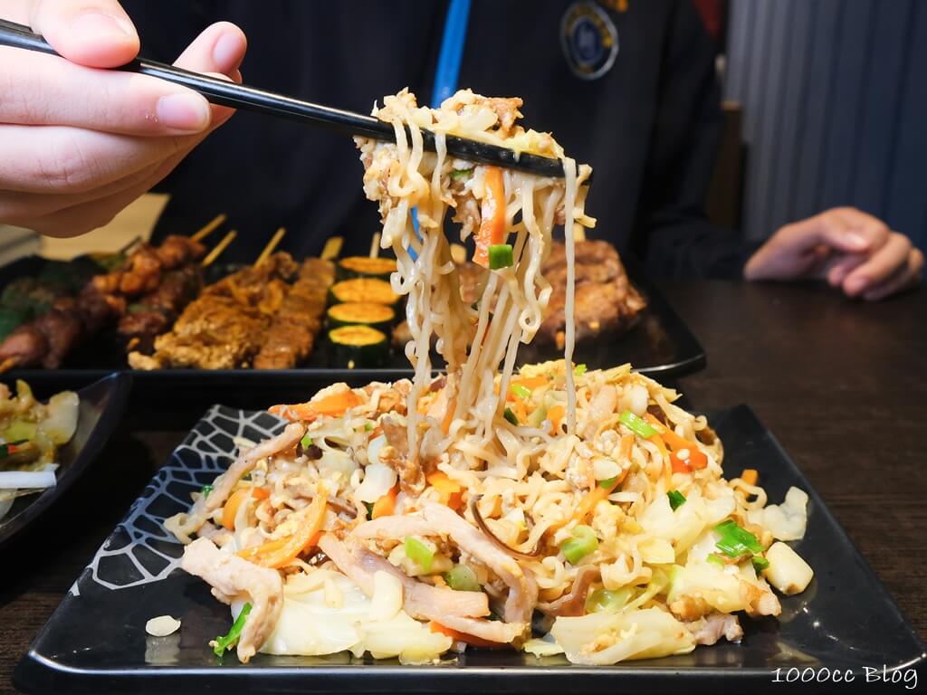 竹北美食|串燒 啤酒 飛鏢「炭顧烤肉之家」竹北營業到凌晨的宵夜好去處 25 新竹美食-竹北美食-新竹宵夜-竹北宵夜-新竹烤肉-新竹炭烤-炭顧烤肉之家