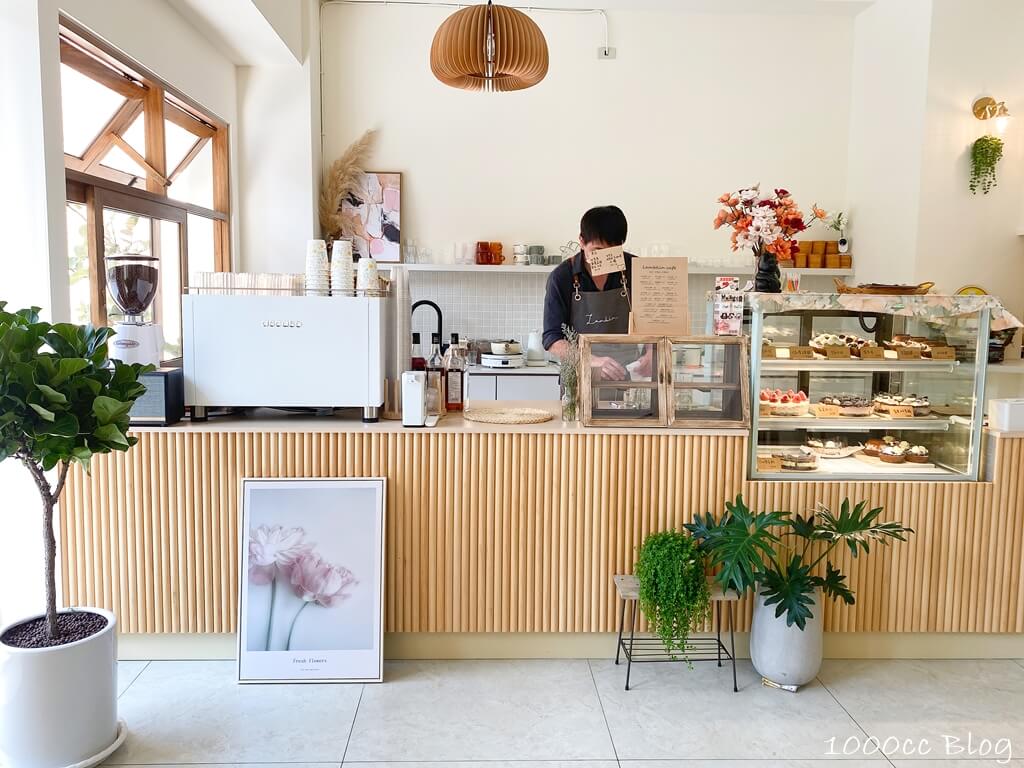 新竹美食|竹北咖啡廳推薦「Lambkin Cafe」鬆軟的鍋烤鬆餅好好吃! 4 竹北美食-新竹美食-竹北甜點-竹北下午茶-新竹甜點-新竹下午茶-Lambkin