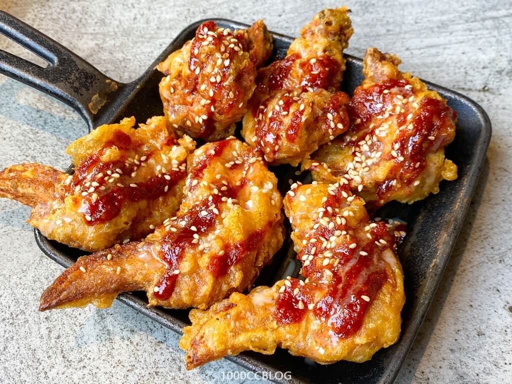 台中美食「8德司創意餐館」超浮誇痛風餐!鮮味十足的活體波士頓龍蝦雙龍塔! 24 台中-台中美食-台中餐廳-台中必吃美食-台中海鮮-8德司創意餐館-1000cc去旅行