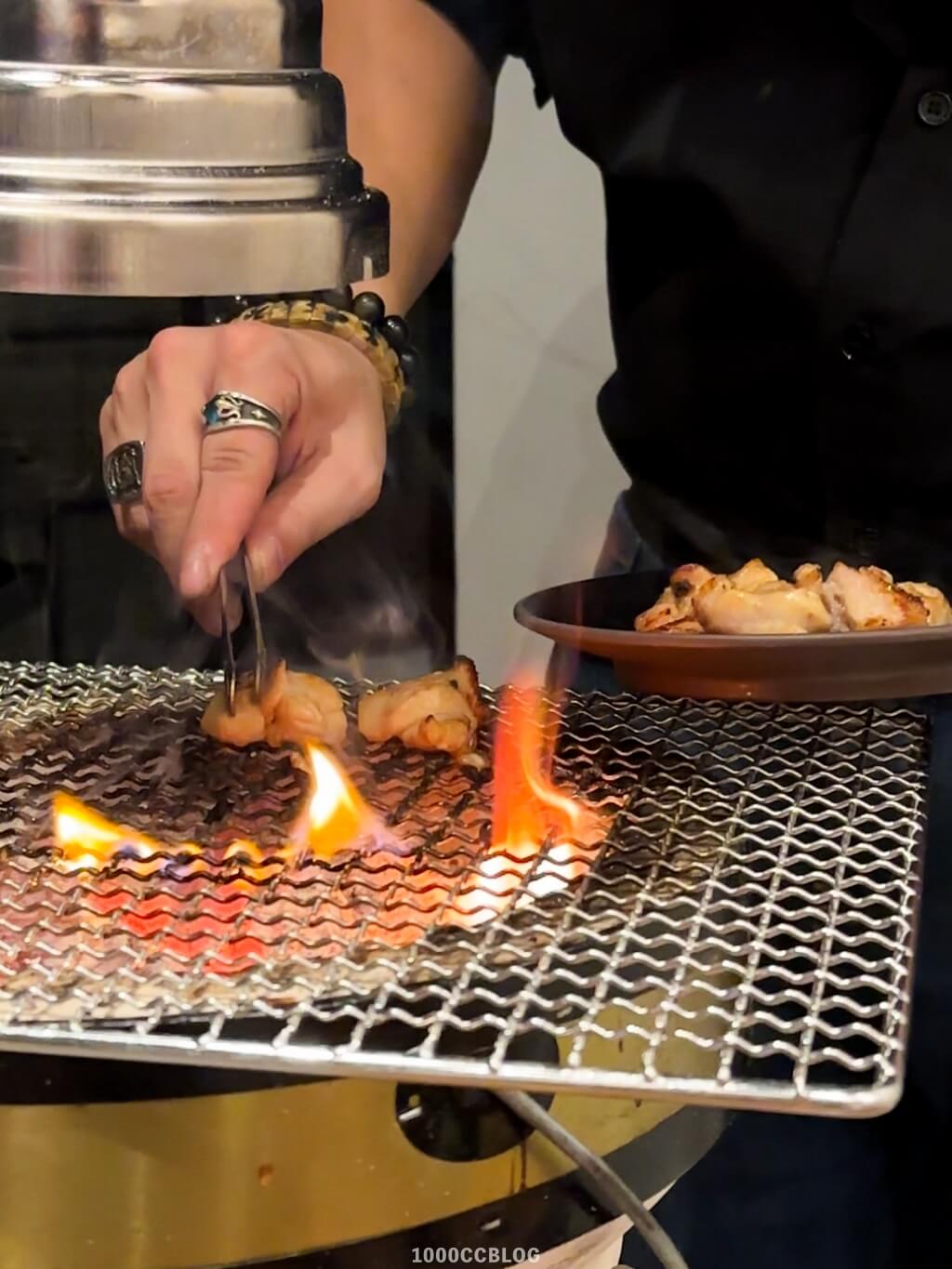 台北東區必吃「原木燒肉」60公分超長牛舌和各種頂級肉品,還有專人全程代烤! 54 原木燒肉-全程專人代烤-大安區首選燒肉-大安去必吃燒肉-大安區燒肉推薦-台北新開幕燒肉-台北聚餐燒肉-台北便宜燒肉-1000cc