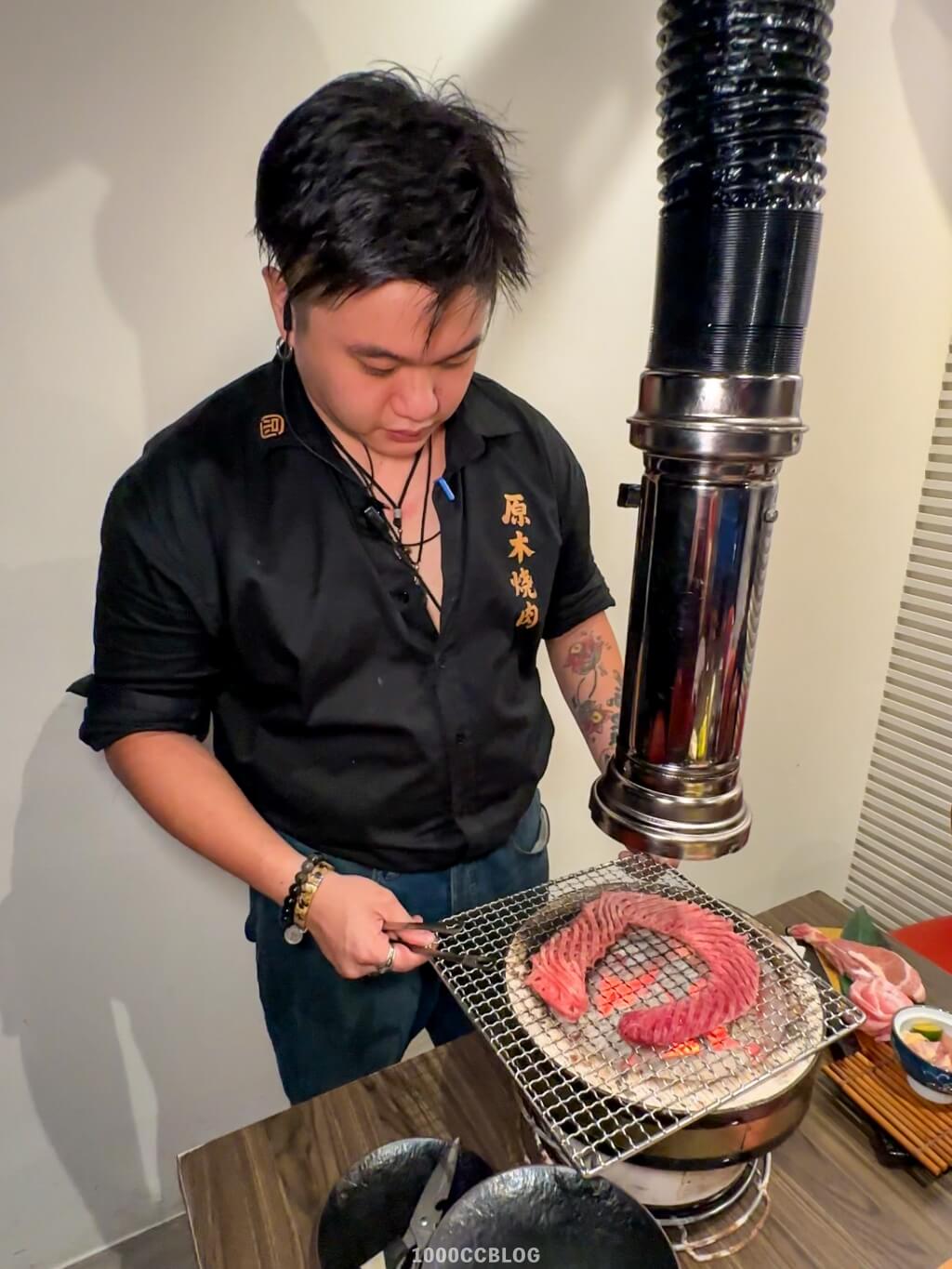 台北東區必吃「原木燒肉」60公分超長牛舌和各種頂級肉品,還有專人全程代烤! 18 原木燒肉-全程專人代烤-大安區首選燒肉-大安去必吃燒肉-大安區燒肉推薦-台北新開幕燒肉-台北聚餐燒肉-台北便宜燒肉-1000cc