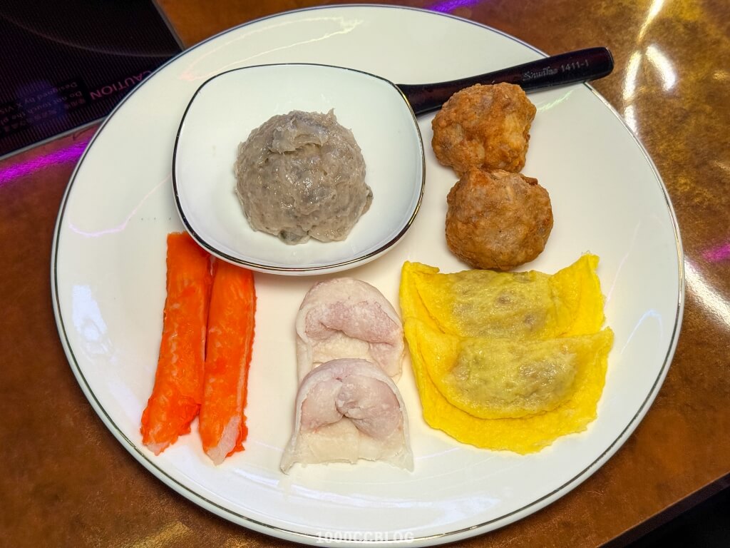 信義區新潮鍋物「椒朋友辛潮麻辣鍋」全台唯一24種潮酒牆還有Godiva雪糕吃到飽!! 67 台北夢廣場店Dream Plaza 台北最新麻辣火鍋 最有特色 首推麻辣鍋 交朋友麻辣鍋 聚會首選 火鍋平價火鍋 超強酒牆壁 1000cc64