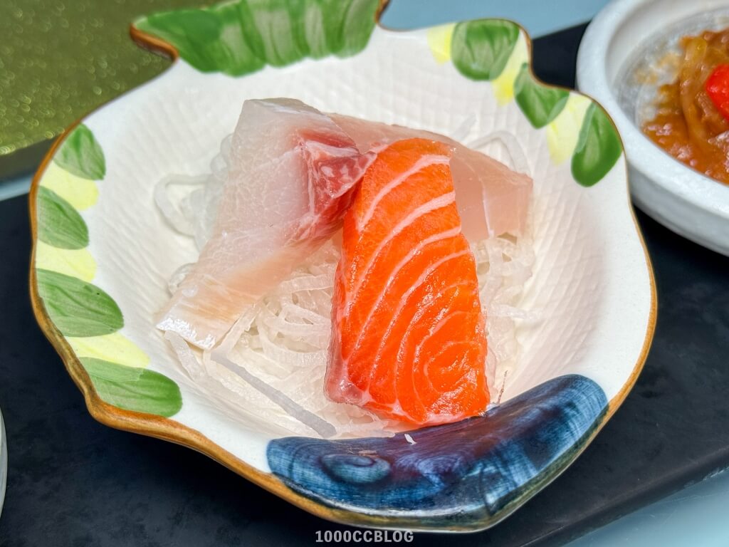 秋天就是要吃蟹!基隆「海龍珠水產」超多鮮甜肥美萬里蟹,還推出小份量個人套餐! 33 海龍珠水產海鮮餐廳-秋蟹季開跑-新鮮龍蝦-新鮮螃蟹-活體海鮮-1000cc