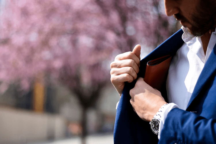 Travel Advice - Must Have Travel Essentials for Men Travel Essentials for Men