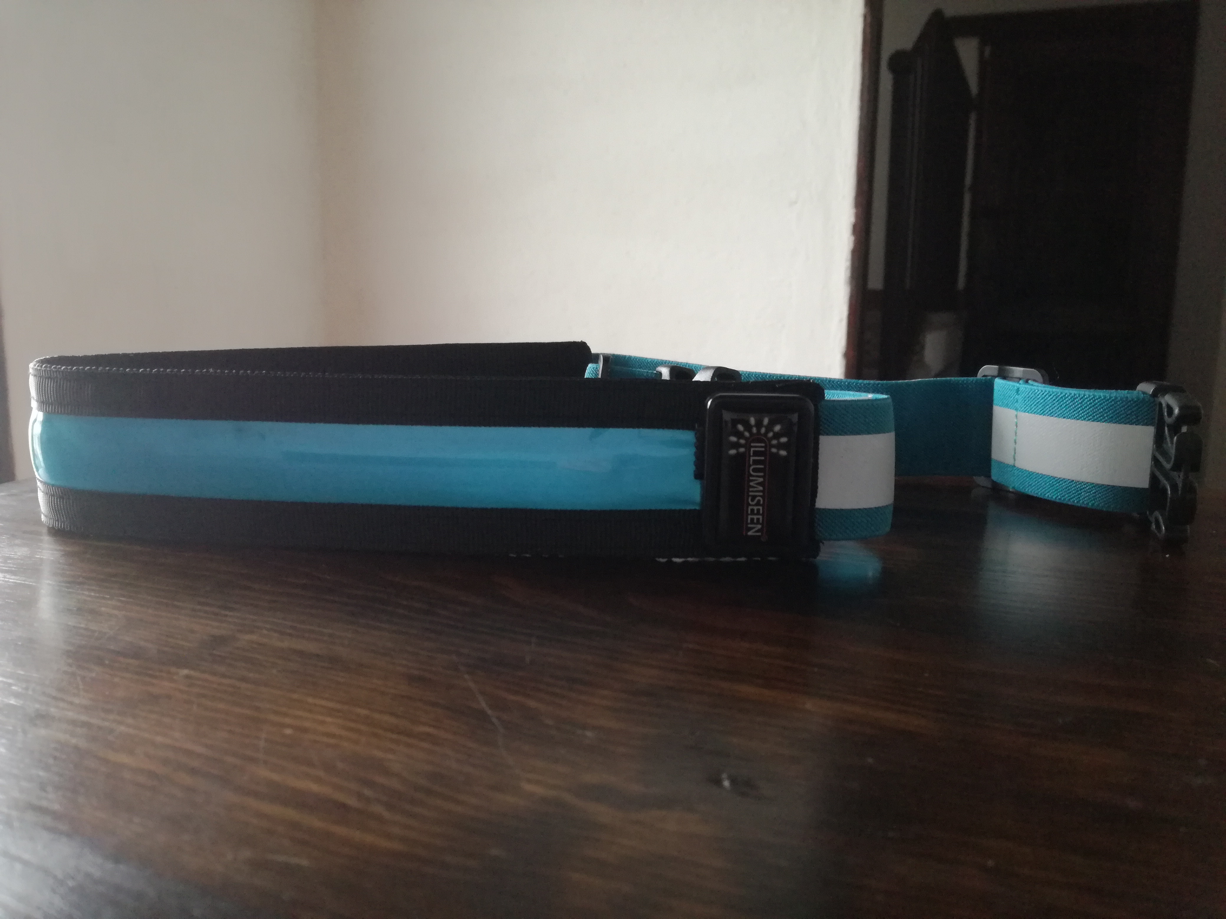 let belt on a table