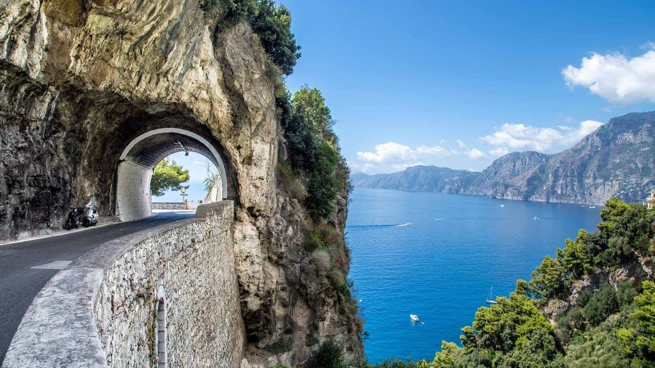 5 of the Best Road Trips to Go on Around the World