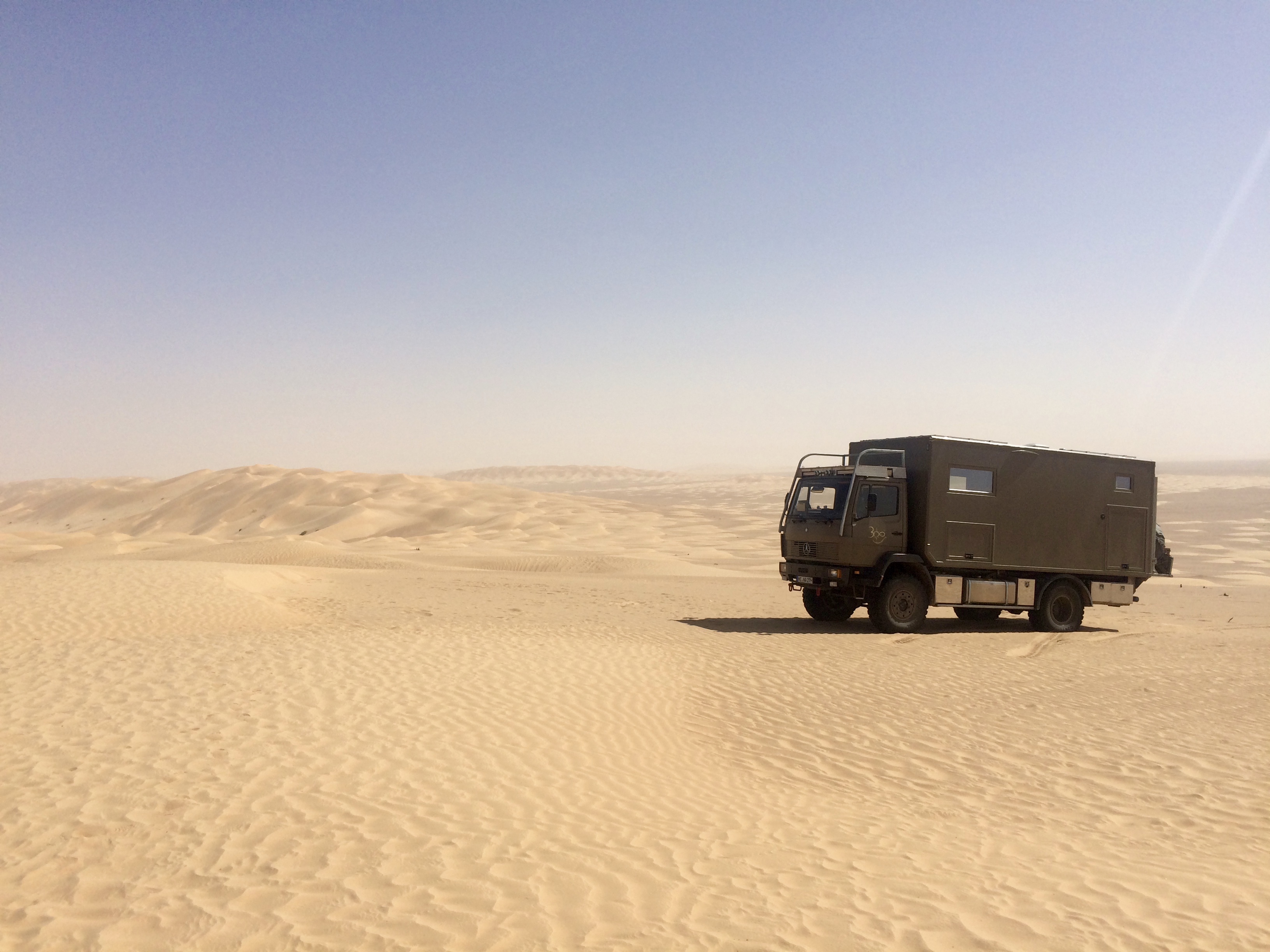 Benz 1120AF ⁨Oman⁩ ‎⁨Dhofar⁩