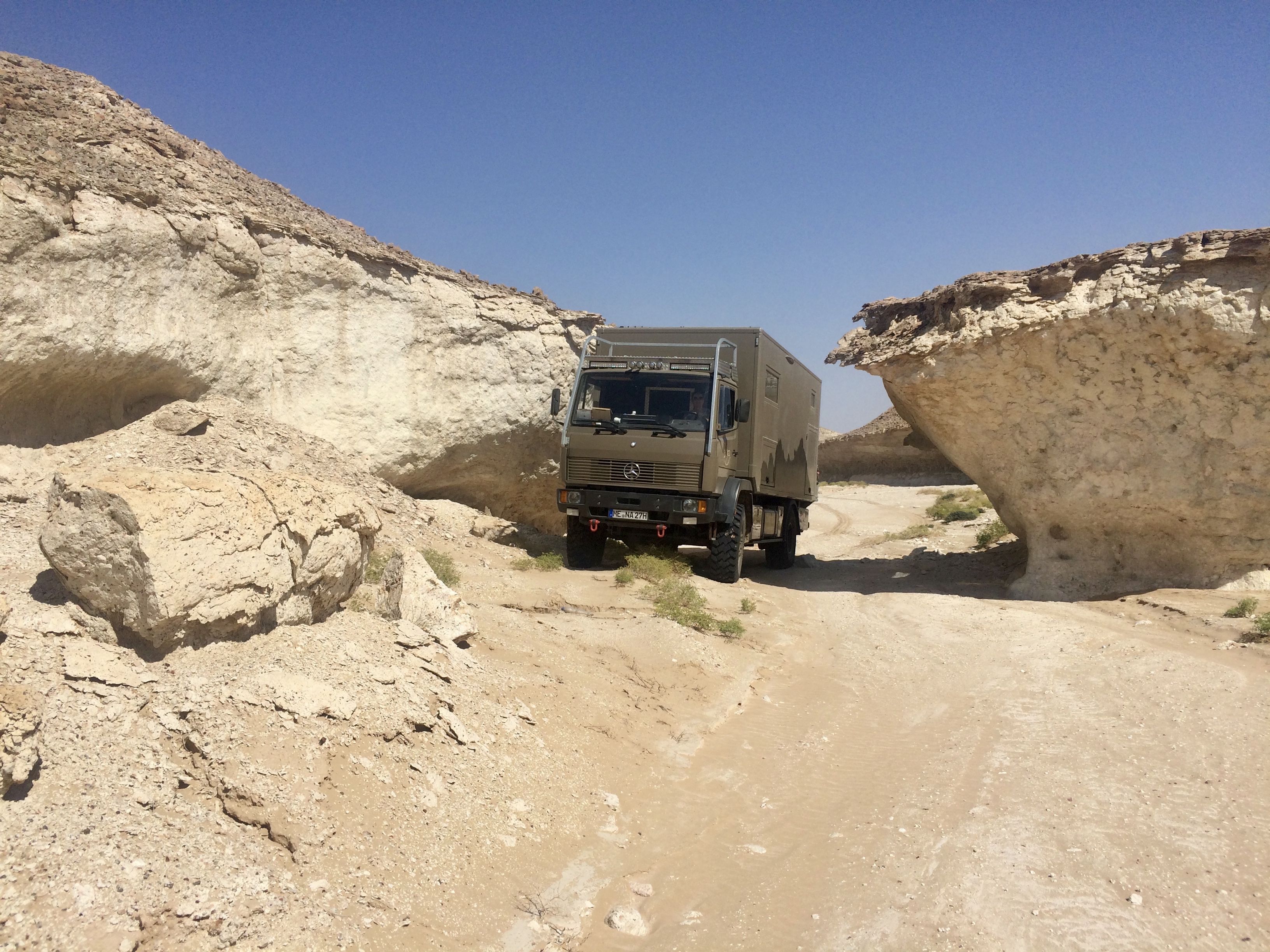 Benz 1120AF Kalkstein Wüste