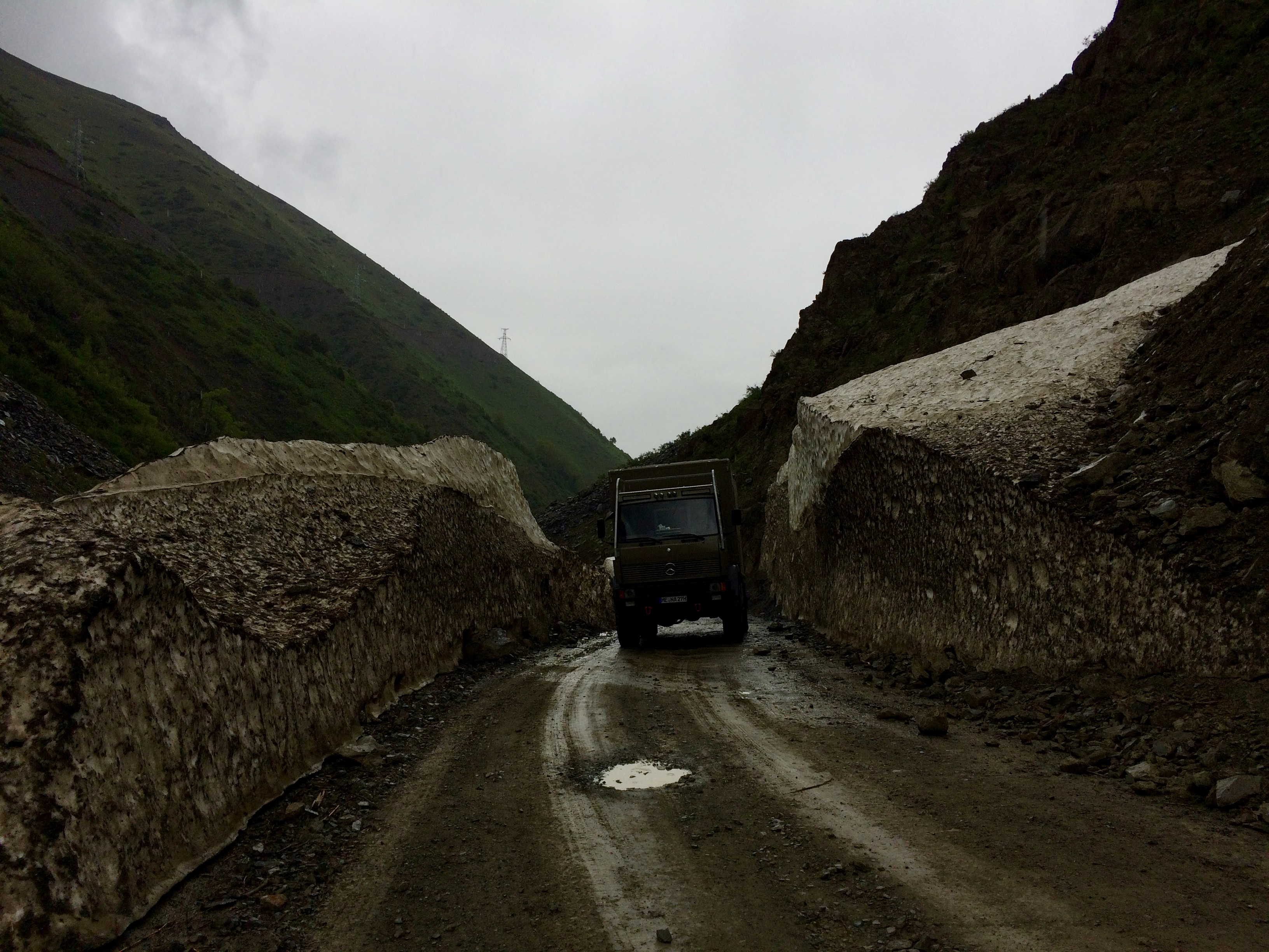 Benz 1120AF Kirgisistan Pass