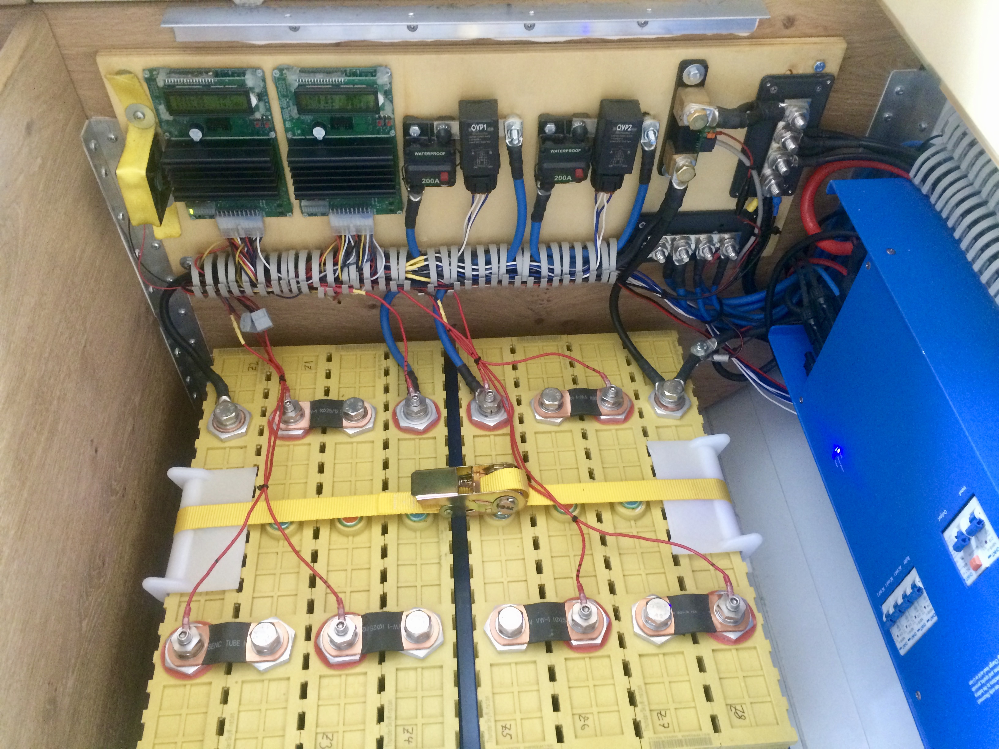 Benz - LiFePo4 mit BMS und OVP, Mess-Shunt