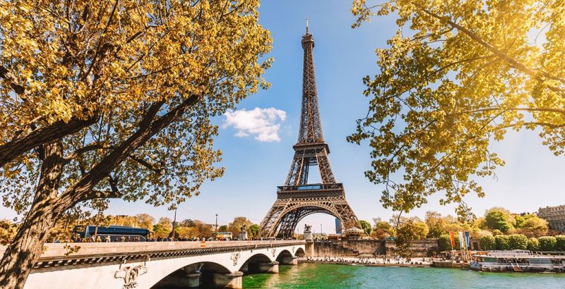 <h1 style='font-size:18px;'>Eiffel Tower Skip-the-Line Ticket with Summit Access</h1><H2 style='color:#5E6D77;font-size:14px;'>Marvel at the breathtaking views of the City of Lights Paris </H2>