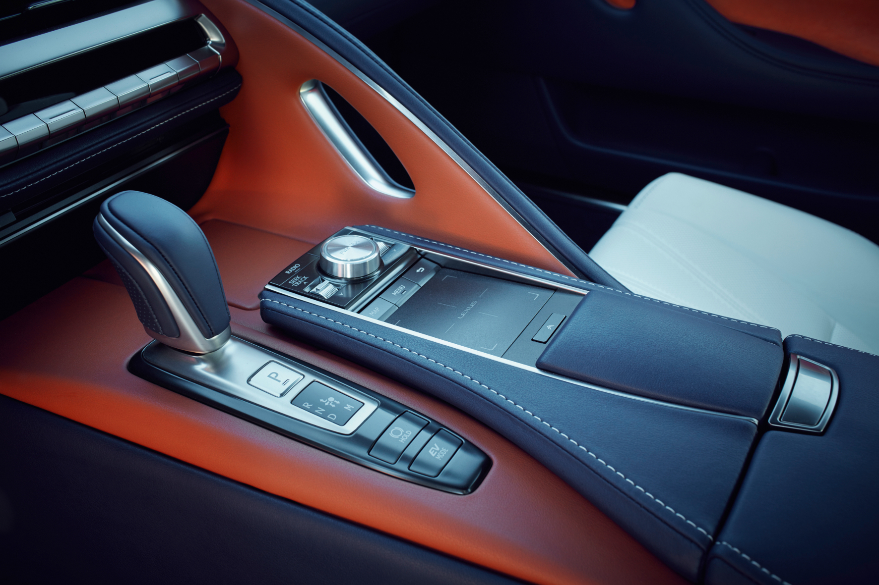 Eines der technischen Highlights des Lexus LC ist die 10-Gang-Automatik. © Lexus / TRD Auto