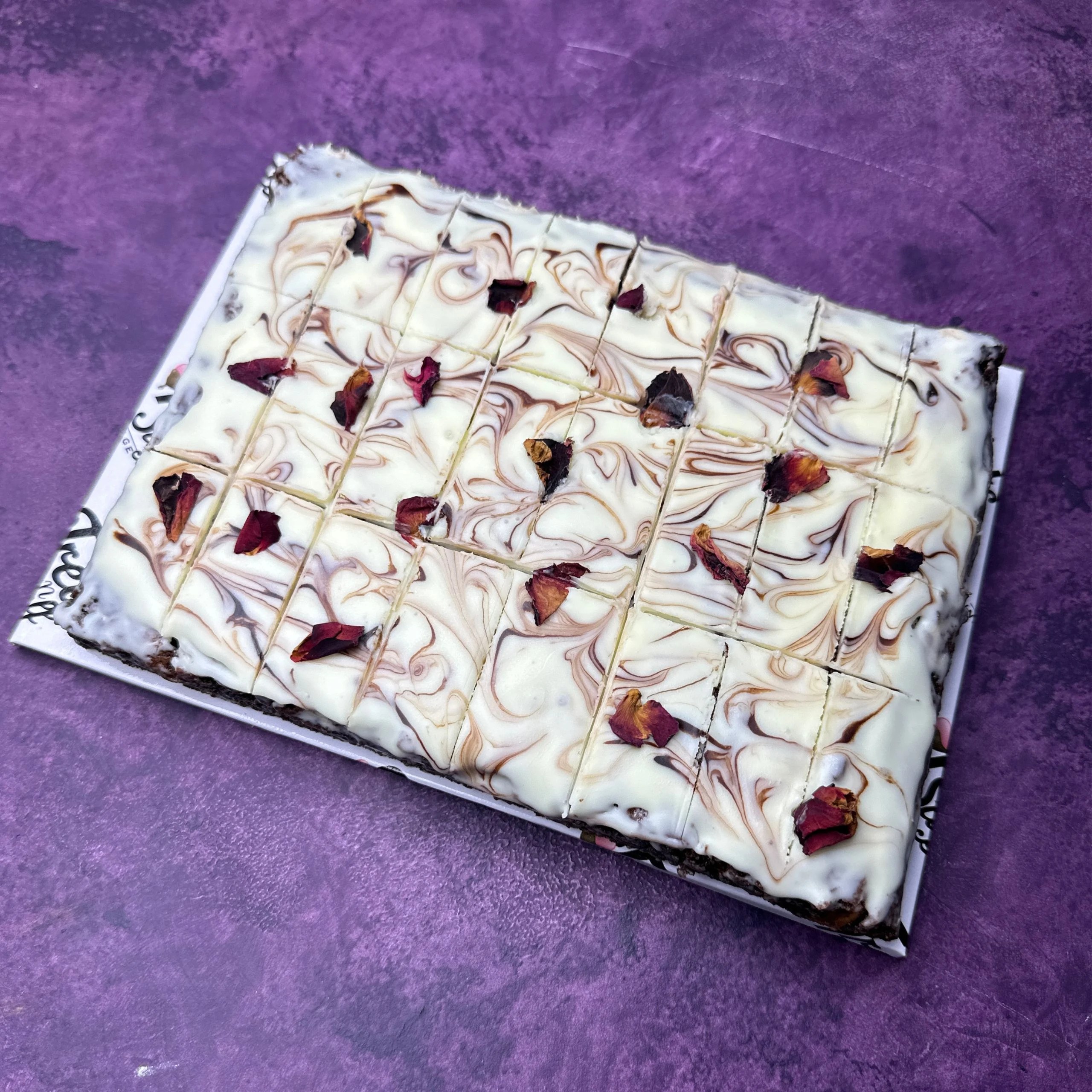 Eid White Chocolate Swirl Brownie Tray (24 mini)