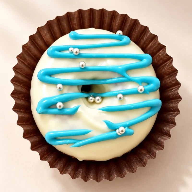 White Chocolate with Blue Drizzle (6 Rings)