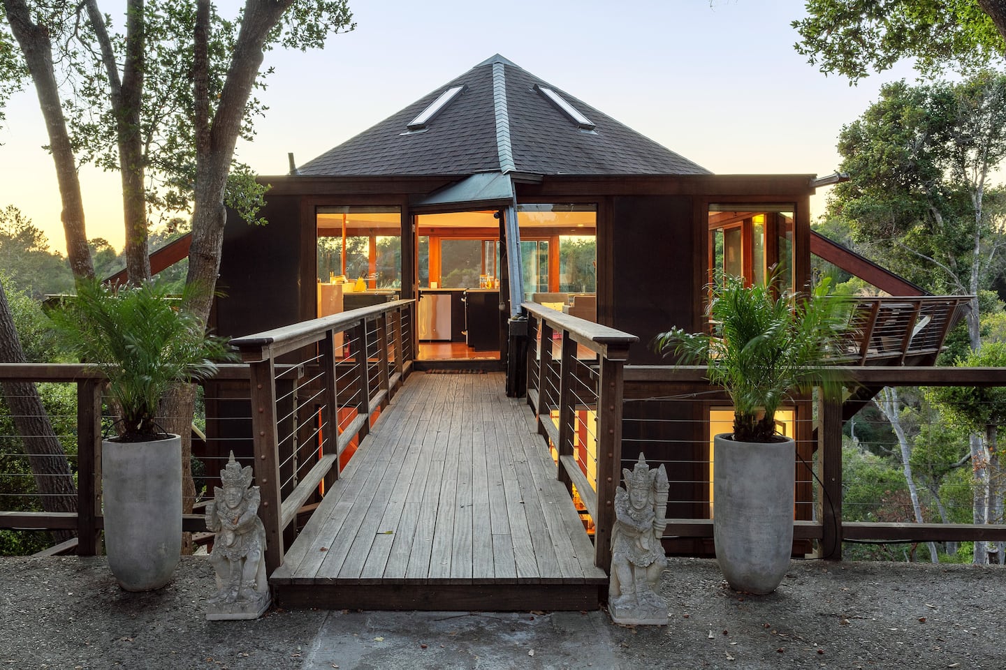 TOP 15 Treehouse Rentals in Northern California - Treehouse Trippers