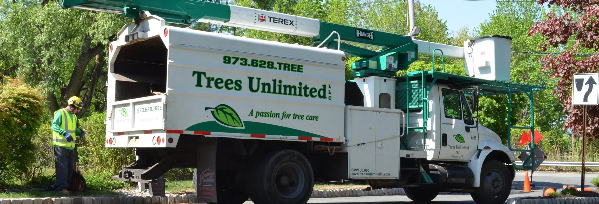 Trees Unlimited Vehicle and Staff Member