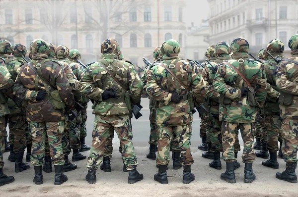 Baltic Brinkmanship: Officials Threaten Troop Deployment to Ukraine Amid Russian Advances - Vimarsana News