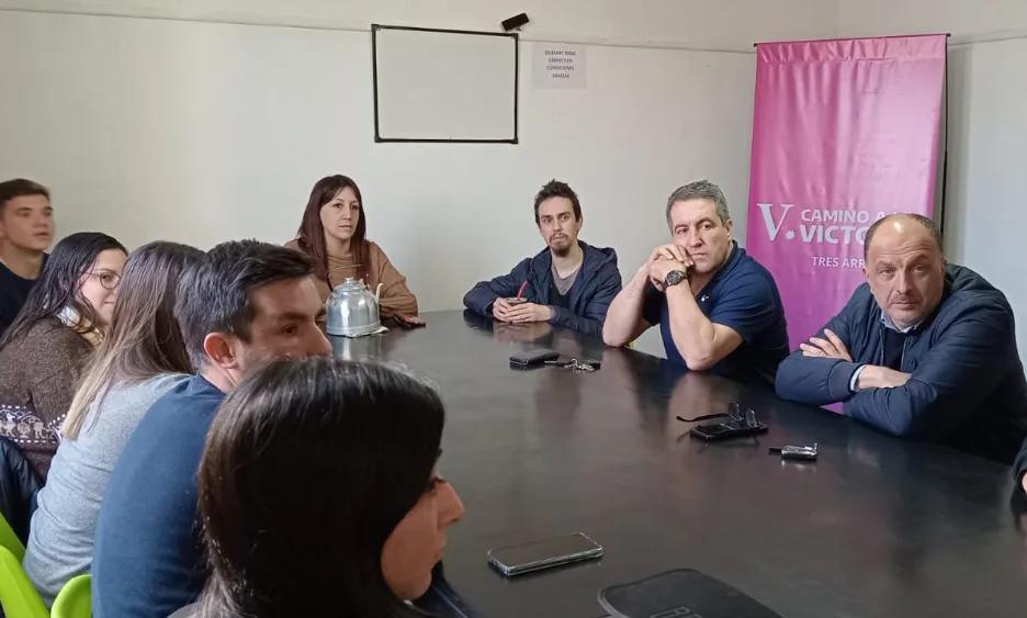 Garate: Hay que acompañar la formación de los jóvenes que estudian en instituciones locales.