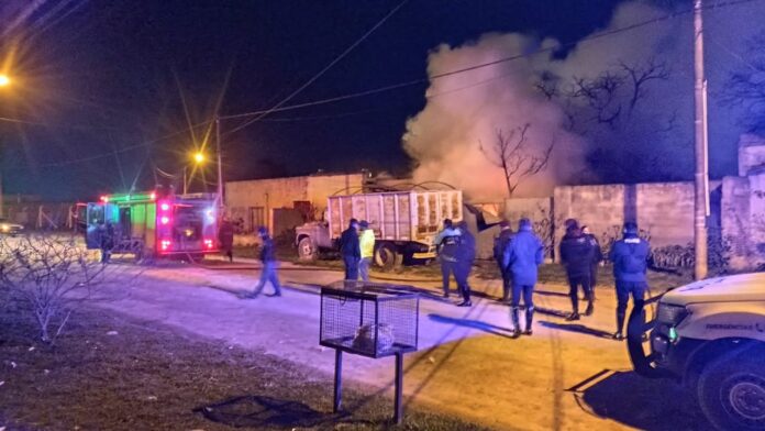 Incendio en una vivienda en la madrugada de este domingo