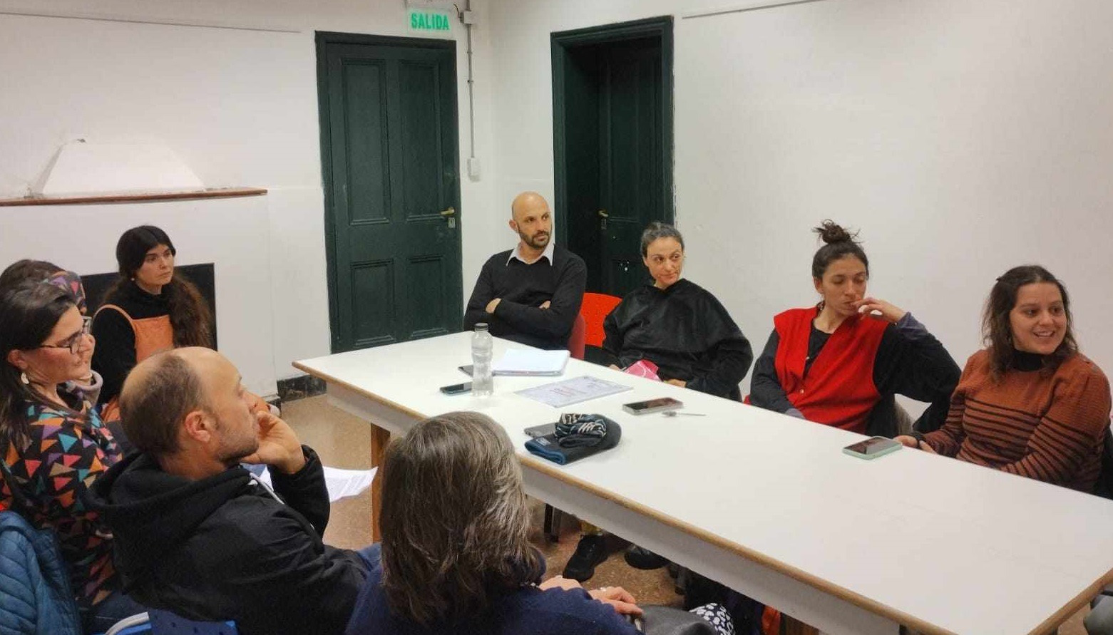 DIRECTOR DE CULTURA Y EDUCACIÓN SE REUNIÓ CON ARTISTAS PLÁSTICOS DE LA CIUDAD