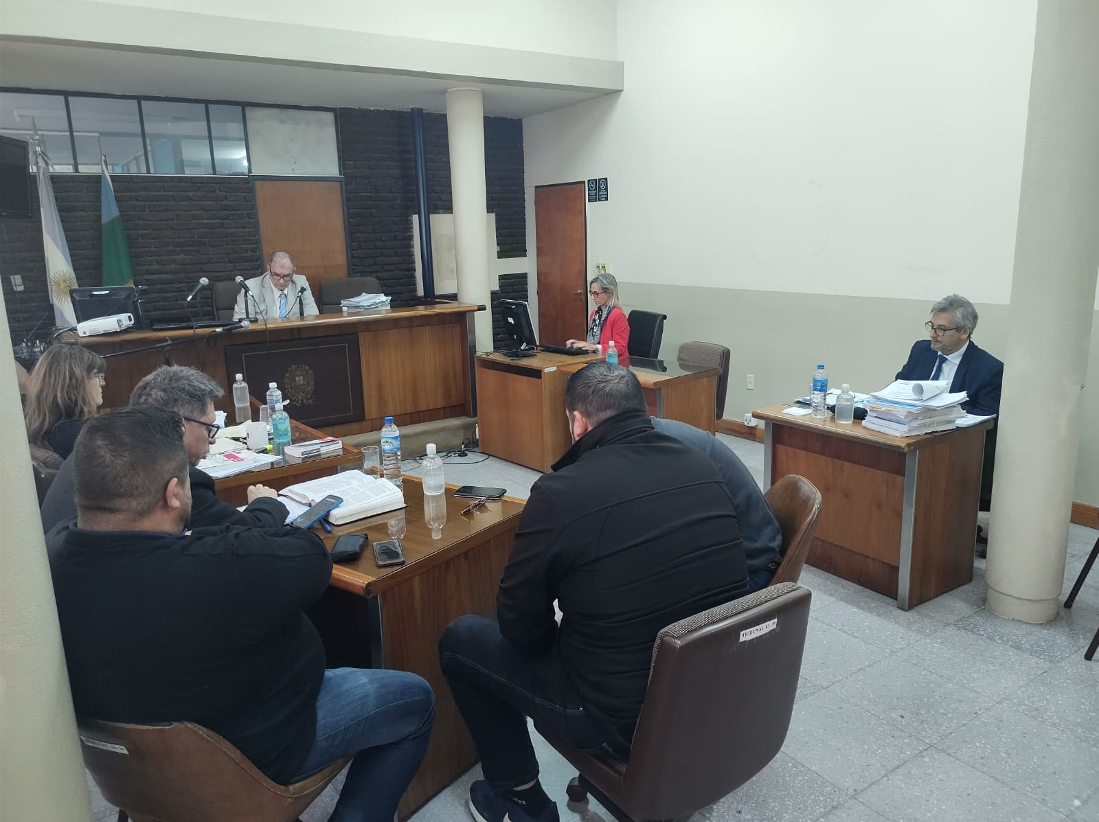 Títulos truchos: Pidieron 4 años de prisión para los cinco ex agentes