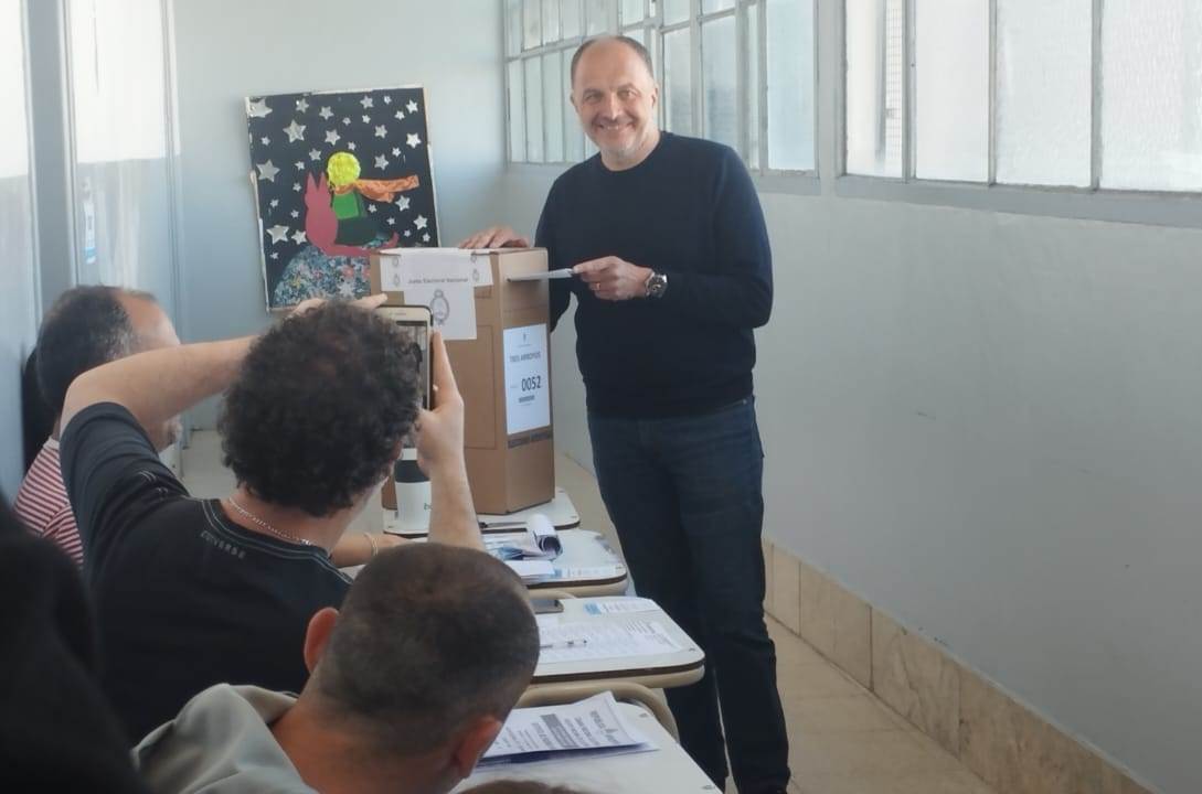 Votó Pablo Garate:»Que la gente venga a votar, estamos decidiendo el futuro»