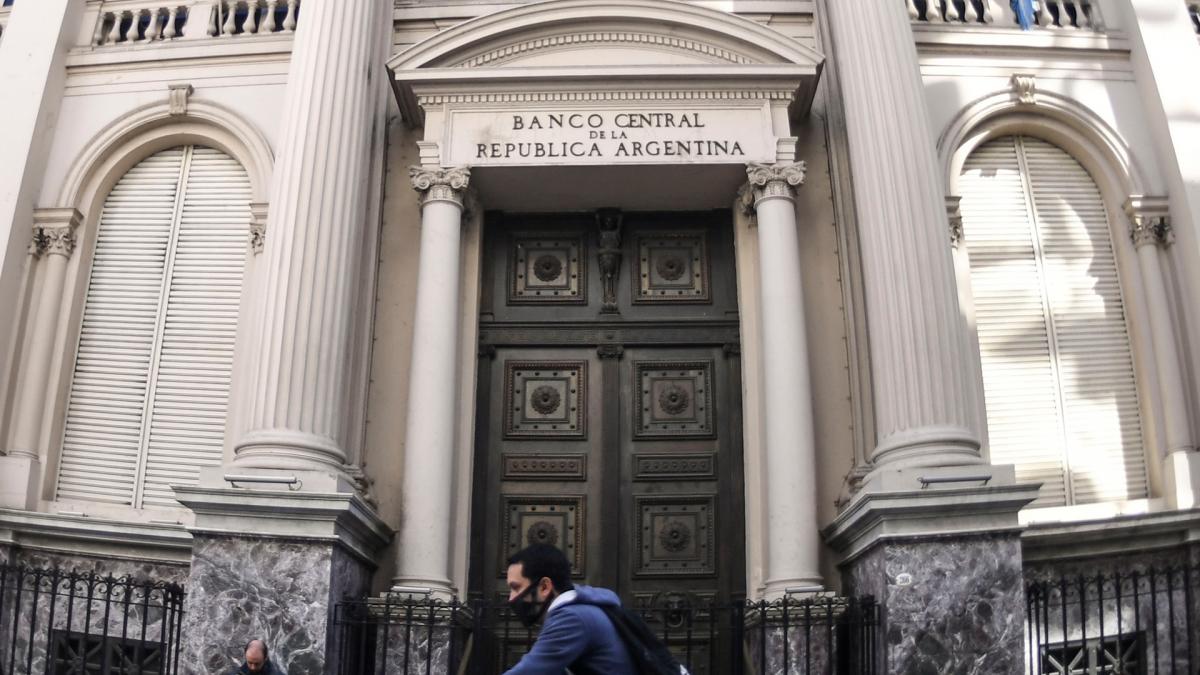 Qué son los pases pasivos y las Leliq, la «prioridad» de Milei que deberá enfrentar Caputo