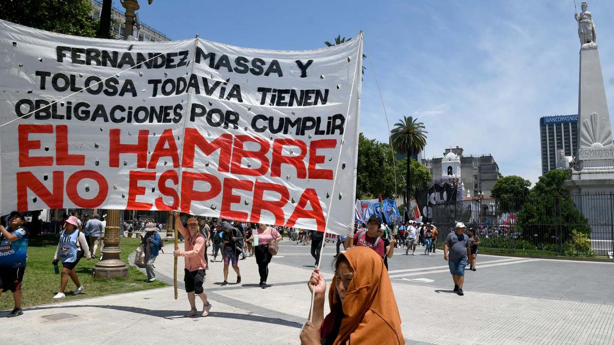 El Polo Obrero se moviliza para reclamar el pago de aguinaldo y alimentos