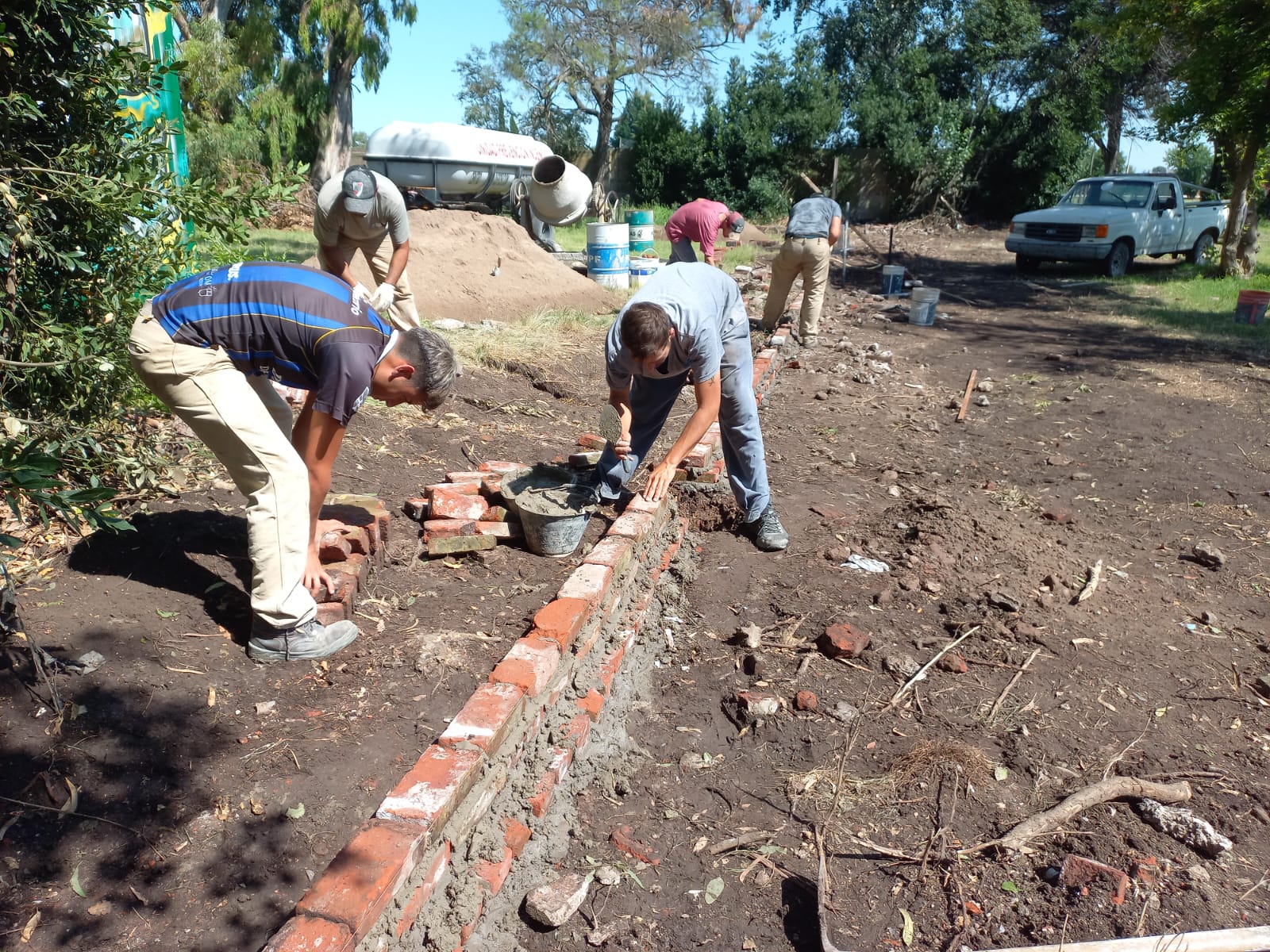 Tres Arroyos avanza en el Fortalecimiento del Sistema de Salud Local con la Renovación del Corralón del Patio Trasero del Centro de Salud Mental