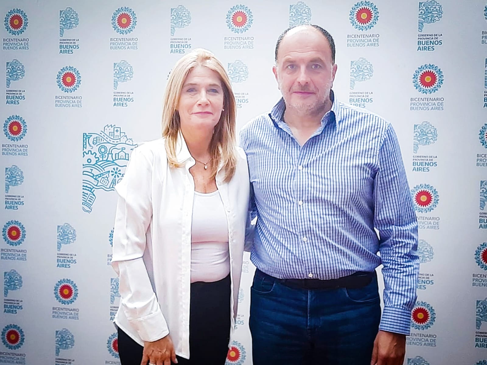 El intendente Pablo Garate con la vicegobernadora Verónica Magario y el Ministro de Gobierno Carlos Bianco.