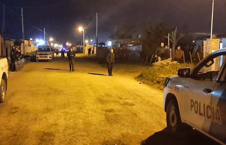 Había drogas, armas de fuego e importante suma de dinero en la casa donde hubo un herido de bala