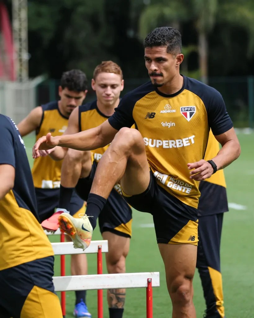 Com novidade, São Paulo encerra preparação para Choque-Rei