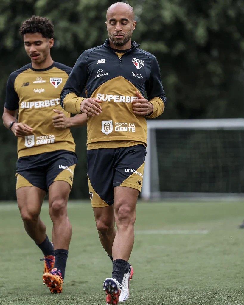 São Paulo dá sequência aos treinos durante Data Fifa
