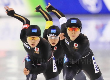 スピードスケート 小平奈緒 世界新記録で優勝 快挙が続く女子スケート陣 強さの秘密 健康 スポーツよもやま話ブログ スピードスケート 小平奈緒 世界新記録で優勝 快挙が続く女子スケート陣 強さの秘密 健康 スポーツよもやま話ブログ
